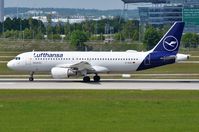 D-AIZD @ EDDM - Lufthansa A320 - by FerryPNL