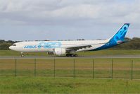 F-WTTE @ LFRB - Airbus A330-941 neo, Taxiing rwy 25L, Brest-Bretagne airport (LFRB-BES) - by Yves-Q