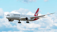 VH-ZNA @ YPPH - Boeing 787-9. Qantas VH-ZNA runway 03. 23/06/18 YPPH. - by kurtfinger