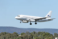 VH-VCJ @ YPPH - Airbus A319-132. Skytraders VH-VCJ final runway 03  YPPH 310719. - by kurtfinger