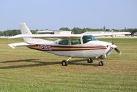 N2181S @ KOSH - Cessna T210L