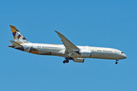 A6-BLO @ YPPH - Boeing 787-9. ETIHAD A6-BLO final runway 21 YPPH 161217. - by kurtfinger