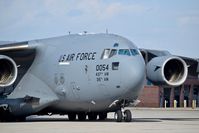 98-0054 @ KBOI - Parked on the Idaho ANG ramp. 437th Airlift Wing, Charleston AFB, SC. - by Gerald Howard
