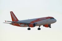 G-EZTH @ LFBD - Airbus A320-214, On final rwy 05, Bordeaux Mérignac airport (LFBD-BOD) - by Yves-Q