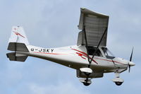 G-JSKY @ X3CX - Landing at Northrepps. - by Graham Reeve