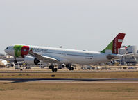 CS-TUH @ LIS - Prepare for landing on Lisbon Airport - by Willem Göebel
