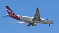 VH-EBL @ YPPH - Airbus A330-202. Qantas VH-EBL final runway 21, YPPH 240519. - by kurtfinger