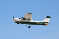 N1852Q @ KOSH - Cessna 177RG