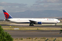 N841MH @ LEMD - Delta Boeing 767-400 - by Thomas Ramgraber