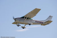 N125MW @ KOSH - Cessna 182P Skylane  C/N 18262211, N125MW - by Dariusz Jezewski www.FotoDj.com