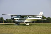 N1969E @ KOSH - Cessna 172N Skyhawk  C/N 17271105, N1969E - by Dariusz Jezewski www.FotoDj.com