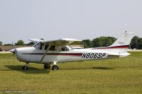 N806SP @ KOSH - Cessna 172S Skyhawk  C/N 172S8110, N806SP
