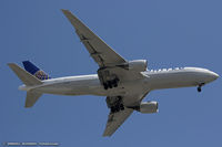 N772UA @ KEWR - Boeing 777-222 - United Airlines  C/N 26930, N772UA - by Dariusz Jezewski www.FotoDj.com