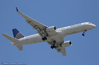 N14115 @ KEWR - Boeing 757-224 - United Airlines  C/N 27557, N14115 - by Dariusz Jezewski www.FotoDj.com