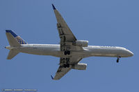 N14115 @ KEWR - Boeing 757-224 - United Airlines  C/N 27557, N14115 - by Dariusz Jezewski www.FotoDj.com