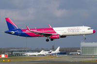 HA-LXT @ LOWW - Wizzair Airbus A321 - by Thomas Ramgraber