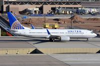 N27246 @ KPHX - United B738 heading for its gate. - by FerryPNL