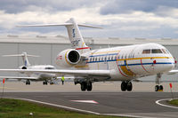 OE-LPZ @ LOWW - International Jet Management (Zepter) Bombardier Global 5000 - by Thomas Ramgraber