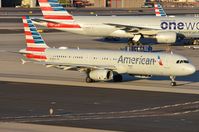 N539UW @ KPHX - American A321 - by FerryPNL