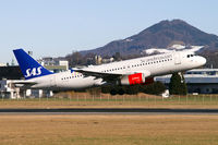 OY-KAY @ LOWS - Scandinavian Airlines - SAS Airbus A320 - by Thomas Ramgraber