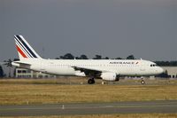F-HBNI @ LFBD - Airbus A320-214, Taxiing to boarding ramp, Bordeaux Mérignac airport (LFBD-BOD) - by Yves-Q