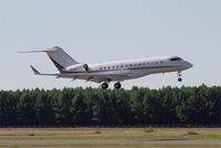 CS-GLF @ LFBD - Bombardier BD-700-1A10 Global 6000, On final rwy 05, Bordeaux Mérignac airport (LFBD-BOD) - by Yves-Q