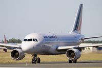 F-GRXB @ LFBD - Airbus A319-111, Taxiing to holding point rwy 05, Bordeaux Mérignac airport (LFBD-BOD) - by Yves-Q