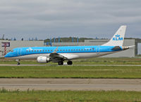 PH-EXY @ LFBO - Lining up rwy 32R from November 2 for departure... - by Shunn311
