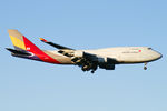 HL7421 @ LOWW - Asiana Cargo Boeing 747-48E(BDSF) - by Thomas Ramgraber