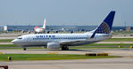 N17752 @ KORD - Taxi O'Hare - by Ronald Barker