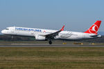 TC-JST @ VIE - Turkish Airlines - by Chris Jilli