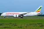 ET-AOV @ VIE - Ethiopian Airlines - by Chris Jilli