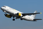 EC-LQN @ VIE - Vueling - by Chris Jilli