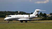 CS-CHI @ LTN - Departing from R25 at LTN - by Michael Vickers