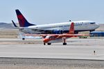 N3740C @ KBOI - 40C lands on 28R just after 6561B turns onto Mike. - by Gerald Howard