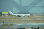 N713CK @ KJFK - Landing JFK - by Ronald Barker