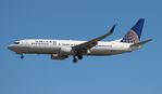N35271 @ KTPA - United 737-824 - by Florida Metal