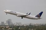 N37408 @ KFLL - United 737-924 - by Florida Metal