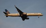 N57870 @ KMCO - United 757-33N - by Florida Metal