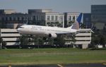 N67812 @ KTPA - United 737-924 - by Florida Metal