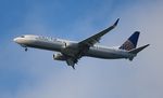 N69819 @ KSFO - United 737-924 - by Florida Metal