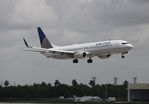 N69819 @ KFLL - United 737-924 - by Florida Metal