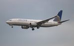 N73270 @ KORD - United 737-824 - by Florida Metal