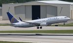 N73276 @ KFLL - United 737-824 - by Florida Metal