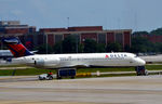 N994AT @ KATL - Taxi Atlanta - by Ronald Barker