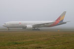 HL8254 @ LOWW - Asiana Airlines Boeing 777-200 - by Thomas Ramgraber
