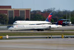 N972DL @ KATL - Taxi Atlanta - by Ronald Barker