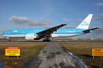 PH-BQF @ EHAM - at spl - by Ronald