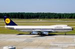 D-ABYJ @ KIAH - Lufthansa B742 pushed back for departure to FRA - by FerryPNL