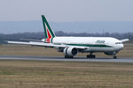 EI-ISB @ LOWW - Alitalia Boeing 777-200ER - by Thomas Ramgraber